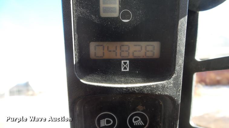 image for item DF9583 2005 Case 450 skid steer