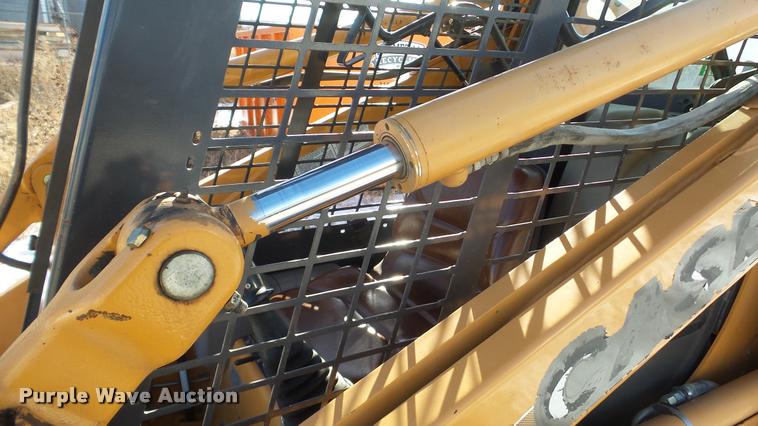 image for item DF9583 2005 Case 450 skid steer