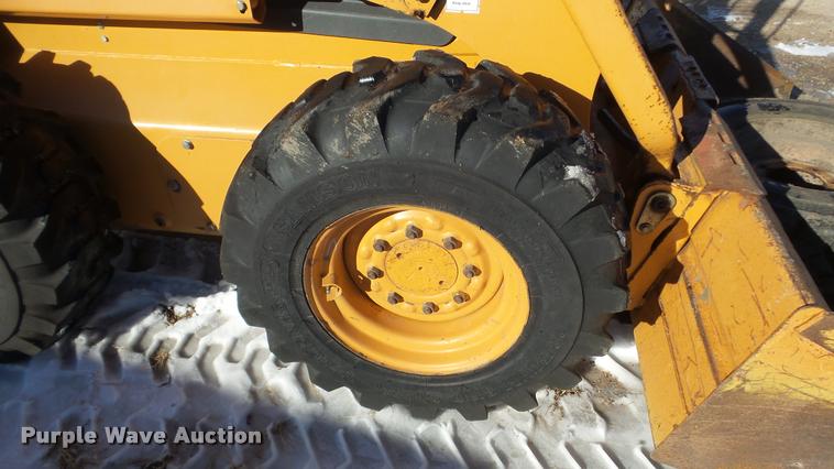 image for item DF9583 2005 Case 450 skid steer