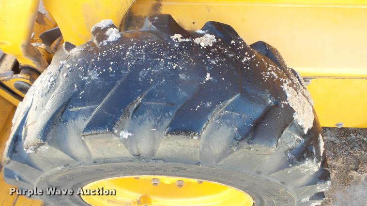 image for item DF9583 2005 Case 450 skid steer