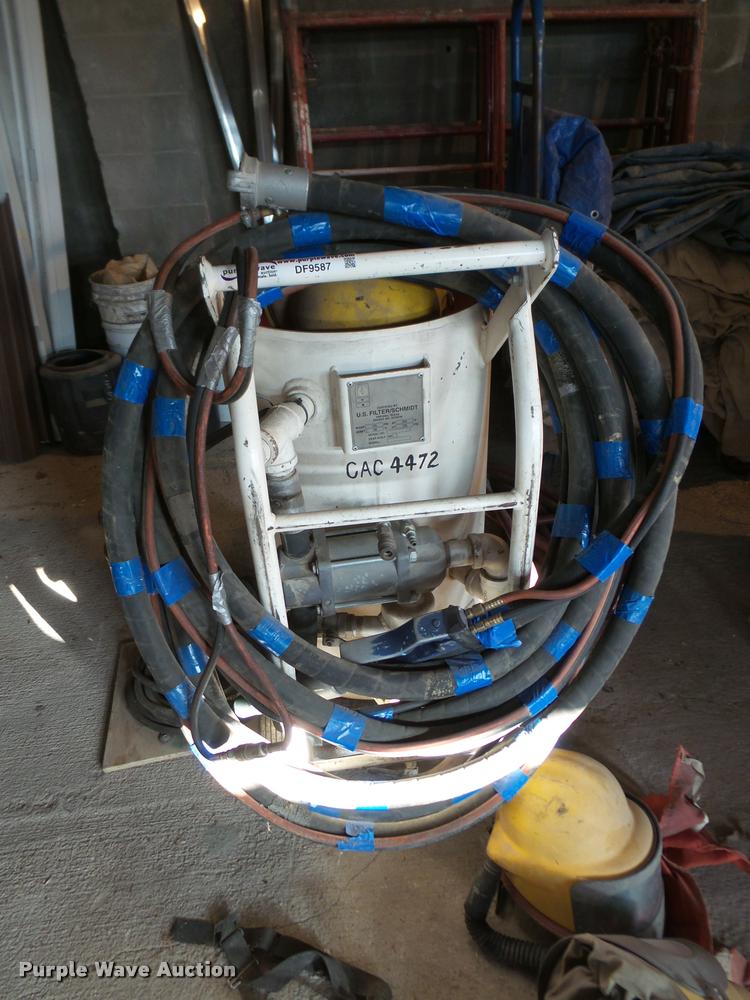 image for item DF9587 2000 Schmidt 3.5CF sand blaster