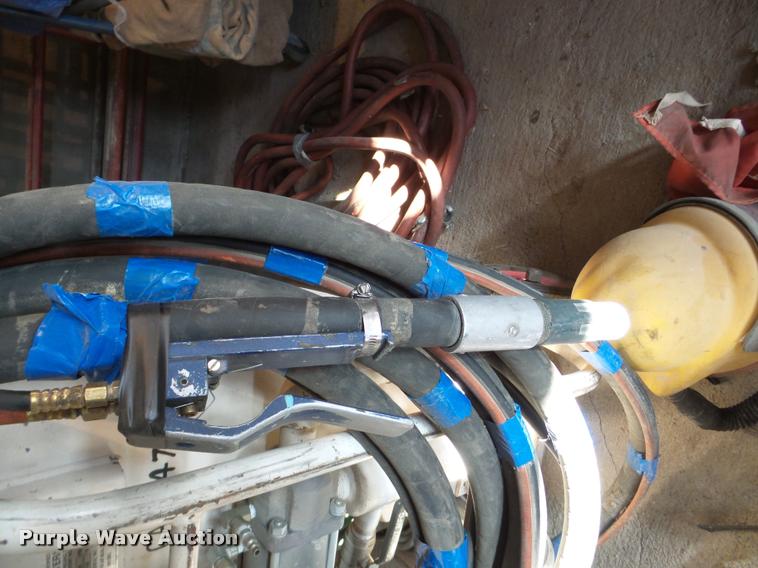 image for item DF9587 2000 Schmidt 3.5CF sand blaster