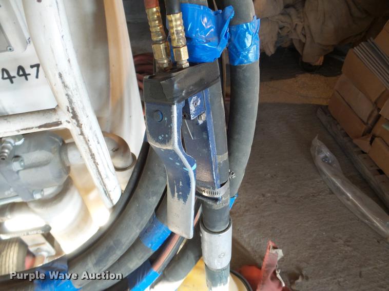 image for item DF9587 2000 Schmidt 3.5CF sand blaster