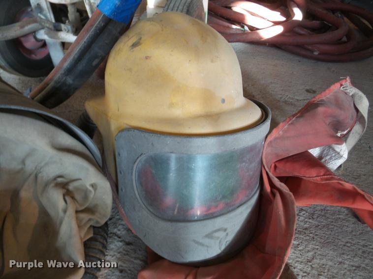 image for item DF9587 2000 Schmidt 3.5CF sand blaster