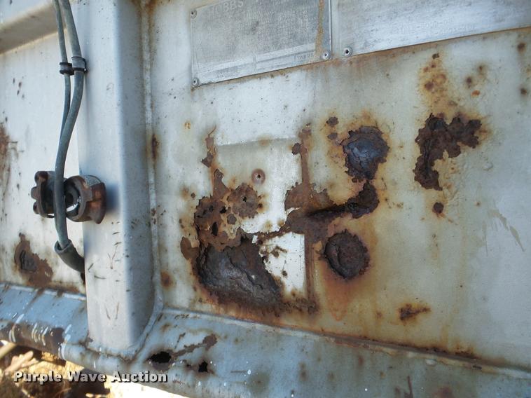 image for item DF9610 1974 Hobbs dry van trailer