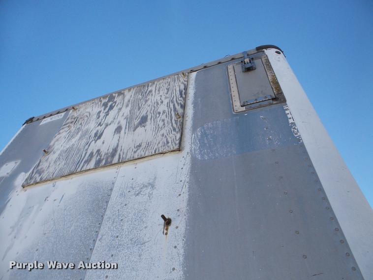 image for item DF9610 1974 Hobbs dry van trailer