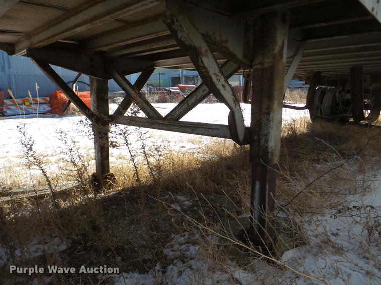 image for item DF9610 1974 Hobbs dry van trailer