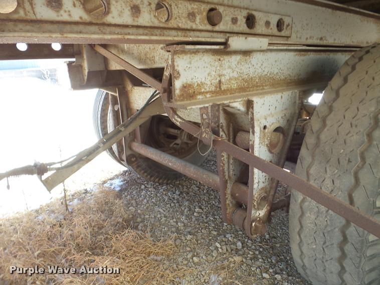 image for item DF9610 1974 Hobbs dry van trailer