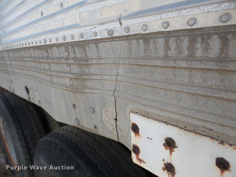 image for item DF9610 1974 Hobbs dry van trailer