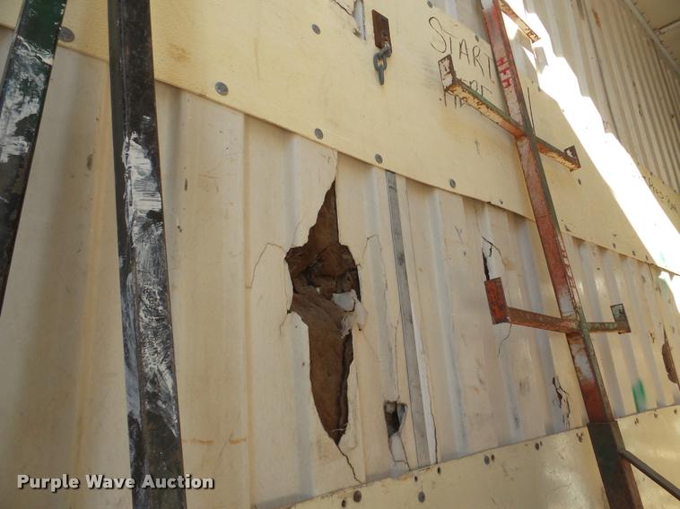 image for item DF9610 1974 Hobbs dry van trailer