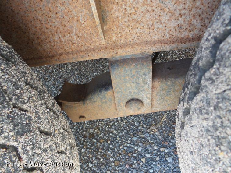 image for item DF9619 1995 Equipment trailer