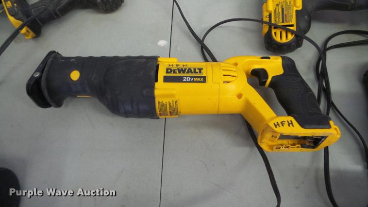 image for item DG9162 DeWalt cordless tools