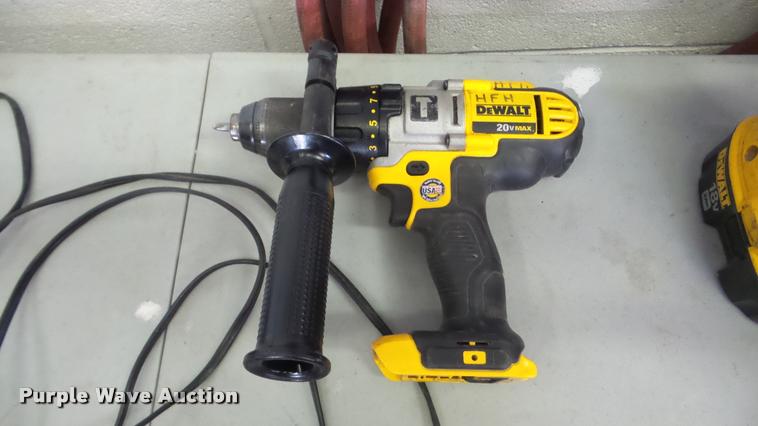 image for item DG9162 DeWalt cordless tools