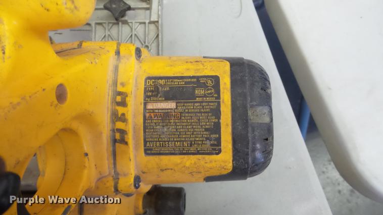 image for item DG9162 DeWalt cordless tools