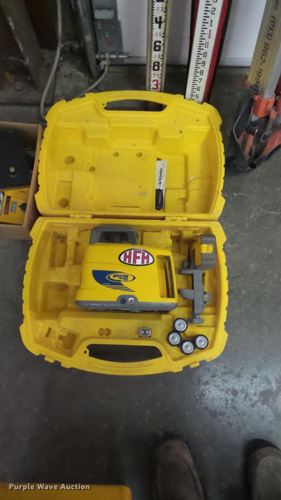 image for item DG9169 Spectra LL400 laser level