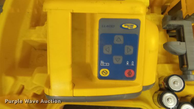 image for item DG9169 Spectra LL400 laser level