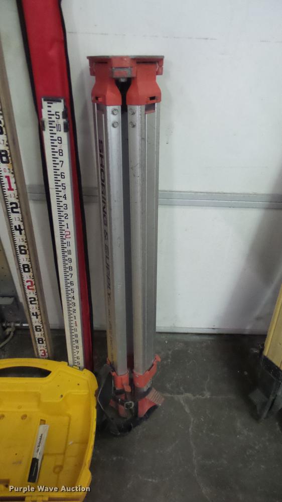 image for item DG9169 Spectra LL400 laser level