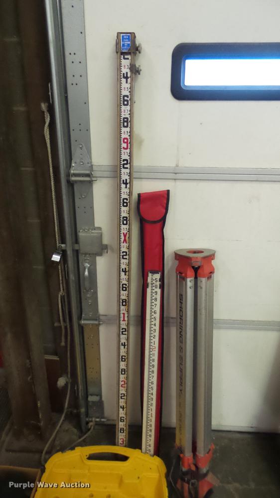 image for item DG9169 Spectra LL400 laser level