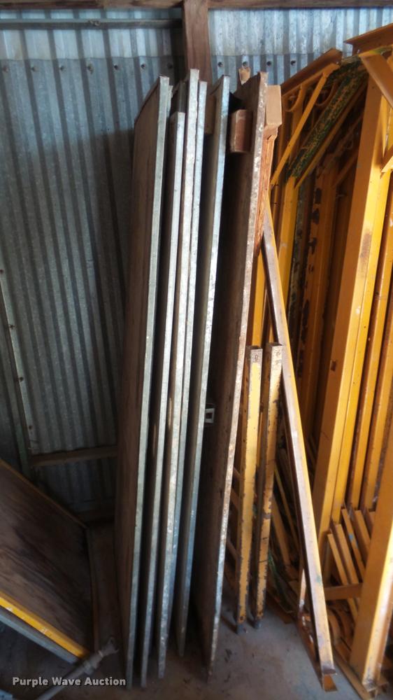 image for item DG9181 Perry scaffolding