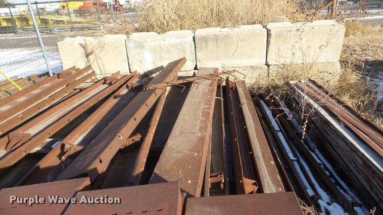 image for item DG9190 Steel concrete forms