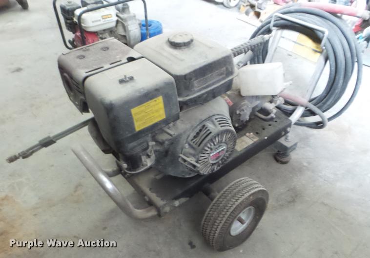 image for item DG9262 Landa 4-3500 pressure washer