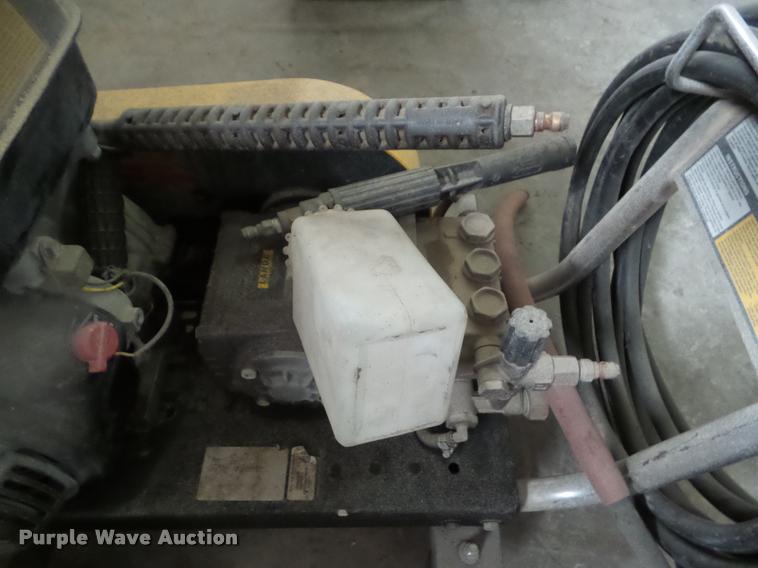 image for item DG9262 Landa 4-3500 pressure washer