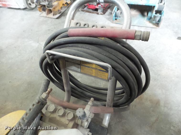 image for item DG9262 Landa 4-3500 pressure washer