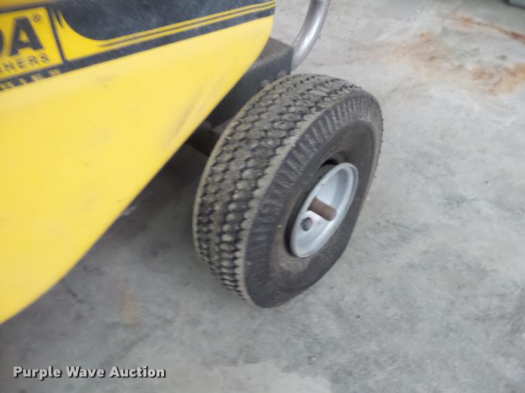 image for item DG9262 Landa 4-3500 pressure washer