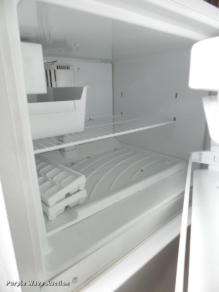 image for item DG9283 Roper refrigerator/freezer
