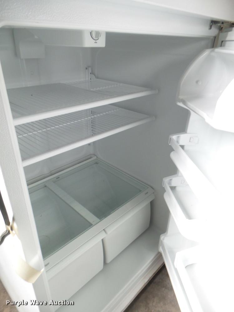 image for item DG9283 Roper refrigerator/freezer