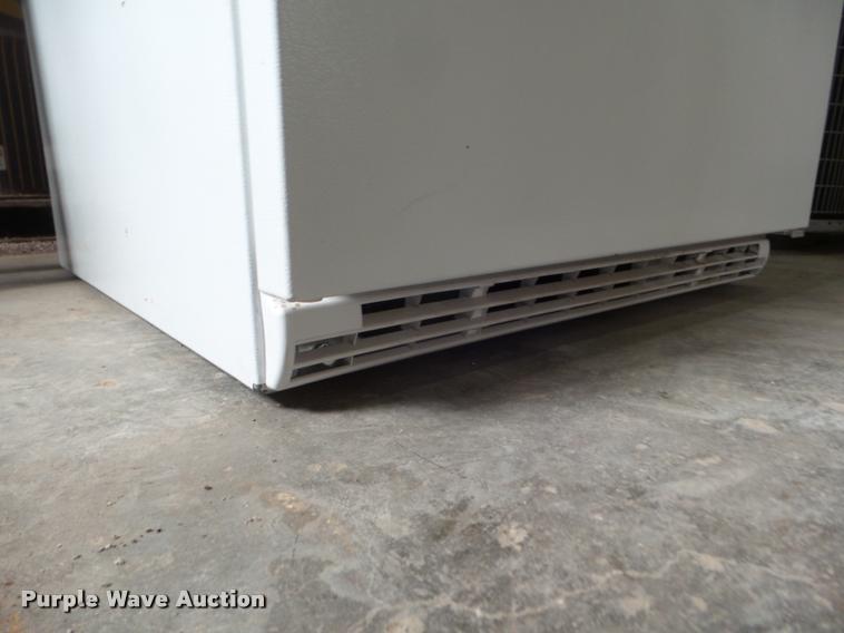 image for item DG9283 Roper refrigerator/freezer