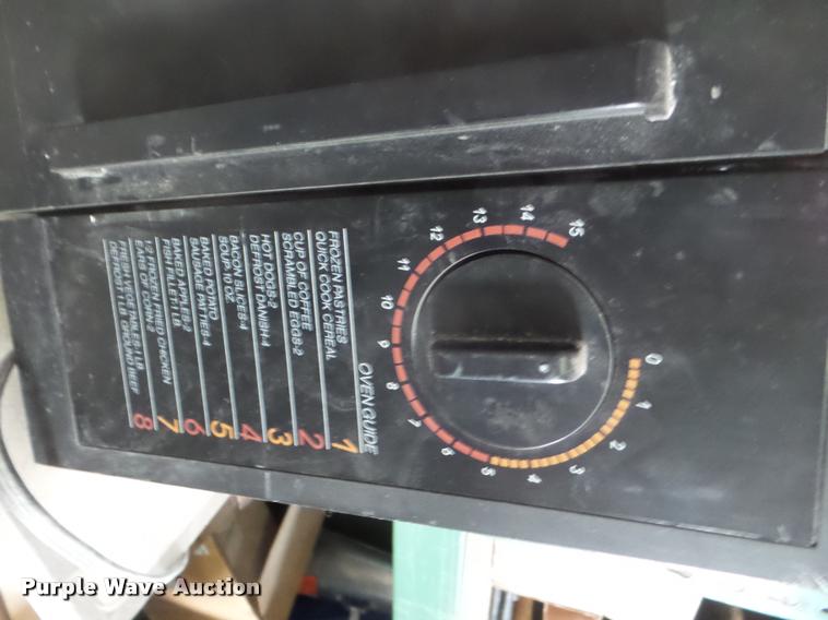 image for item DG9283 Roper refrigerator/freezer