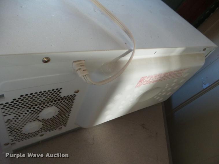 image for item DG9283 Roper refrigerator/freezer