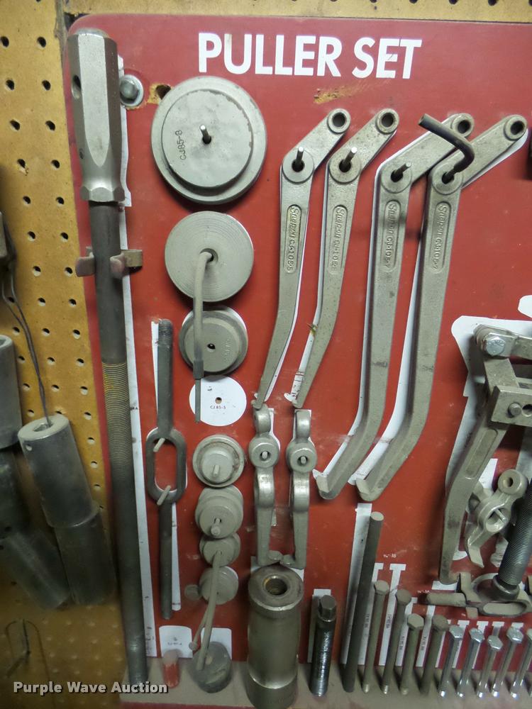 Snapon CJ1000F puller set in Wichita, KS Item DG9301 sold Purple Wave