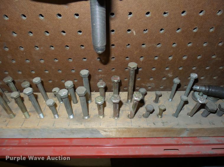 image for item DG9307 Snap-on cabinet with tools