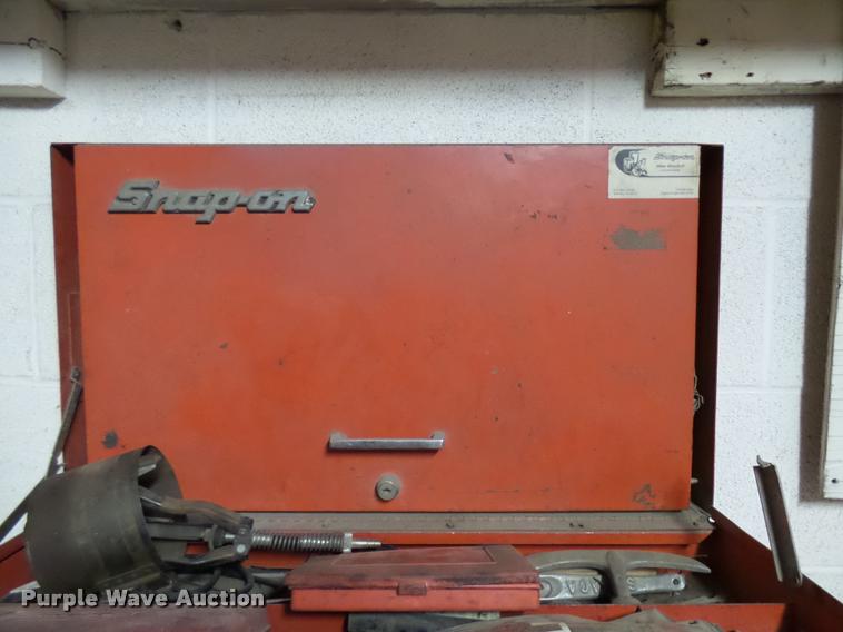 image for item DG9308 Snap-on toolbox with tools