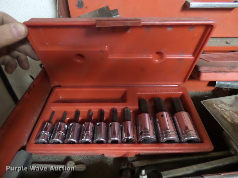 image for item DG9308 Snap-on toolbox with tools