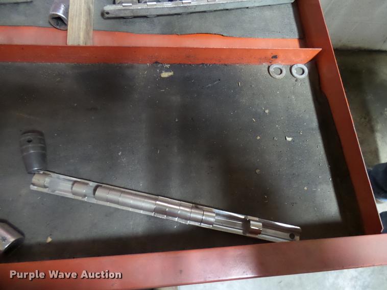 image for item DG9308 Snap-on toolbox with tools