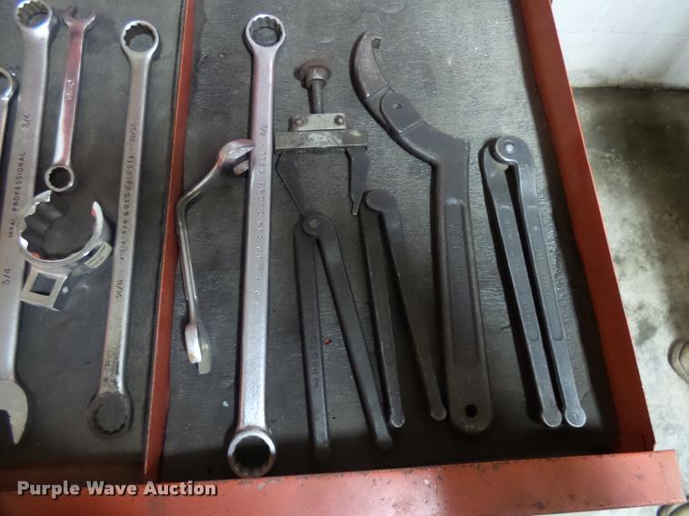 image for item DG9308 Snap-on toolbox with tools