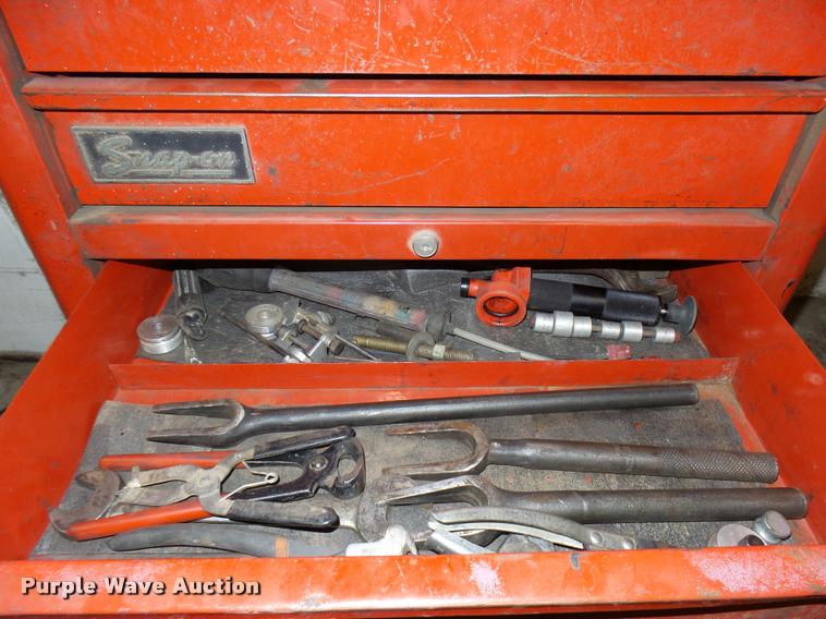 image for item DG9308 Snap-on toolbox with tools