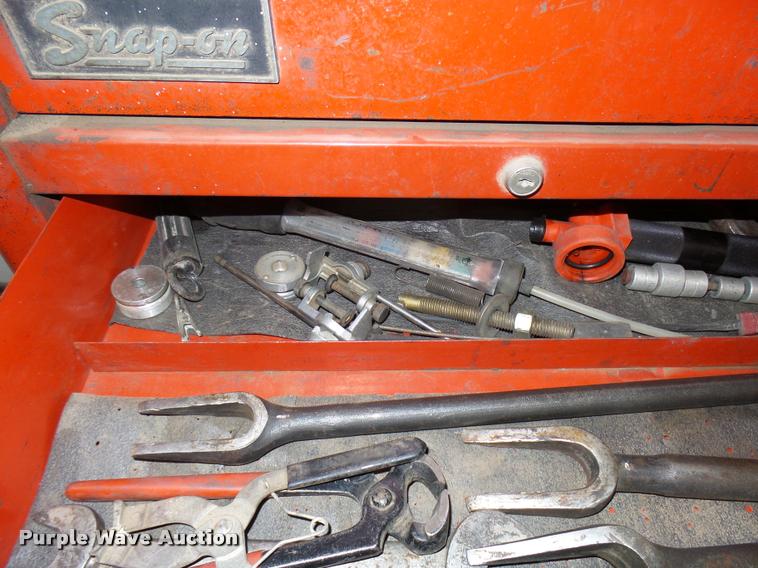 image for item DG9308 Snap-on toolbox with tools