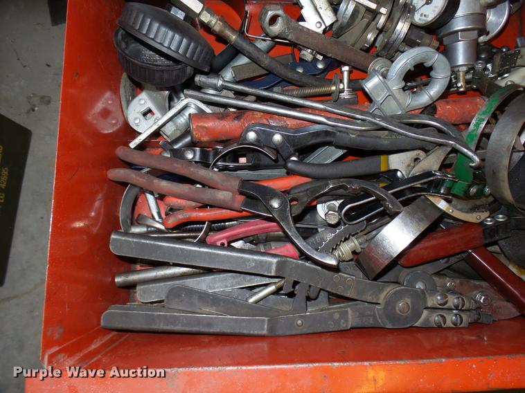 image for item DG9308 Snap-on toolbox with tools