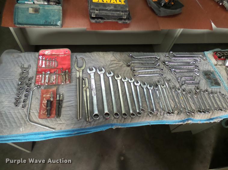 image for item DG9314 Approximately 70 Snap-on wrenches