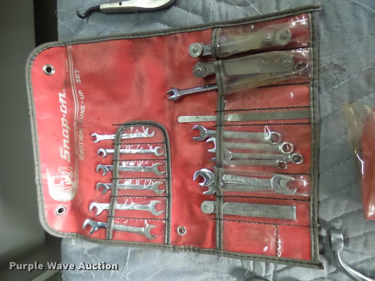 image for item DG9314 Approximately 70 Snap-on wrenches