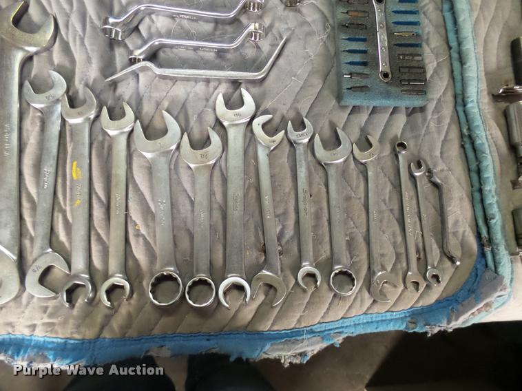 image for item DG9314 Approximately 70 Snap-on wrenches