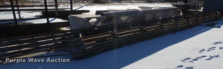 image for item DG9331 (4) metal trusses