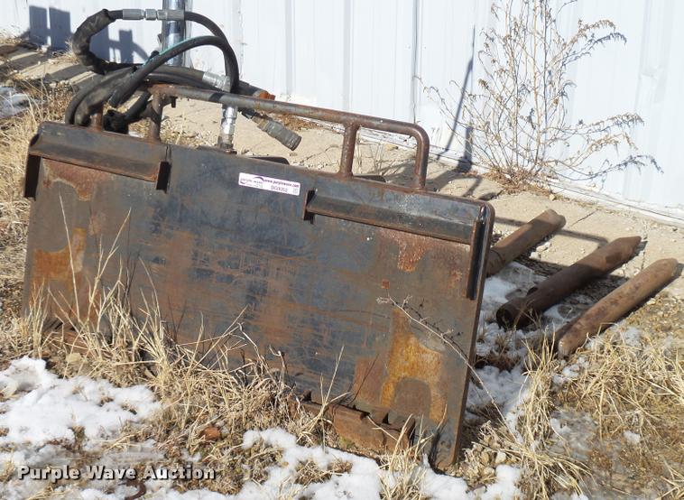 image for item DG9352 Eaco Eliminator skid steer breaker