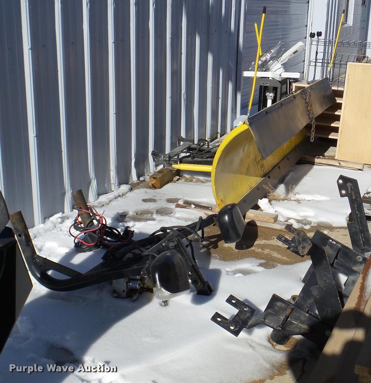image for item DG9360 Meyer snow plow