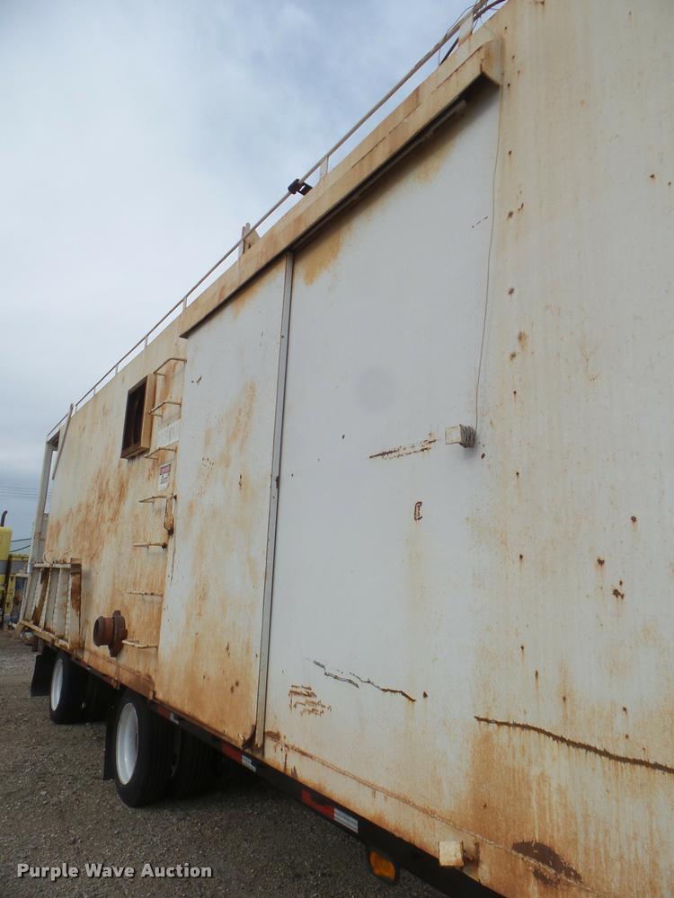 image for item DG9379 Steel roll off drilling rig working quarters