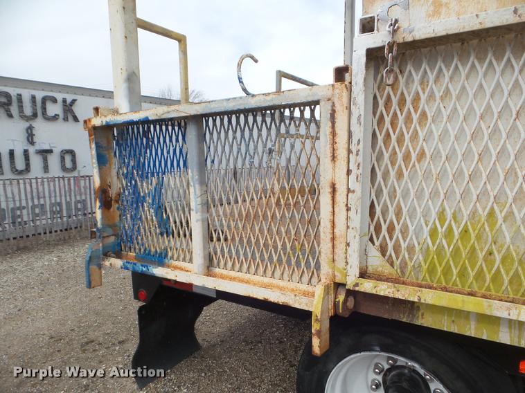 image for item DG9379 Steel roll off drilling rig working quarters